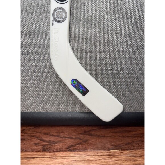 NHL Philadelphia Flyers Officially Licensed Small Knee Hockey Stick 17" Length - Picture 3 of 4